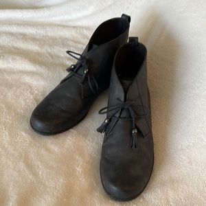 Soft Style by Hush Puppies size 12 Medium Black Ankle Boots